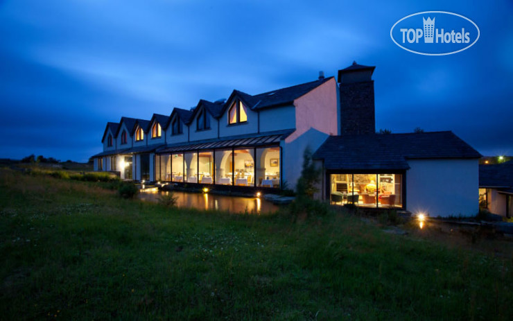 Hotelier's photos Tebay Services Hotel 3*