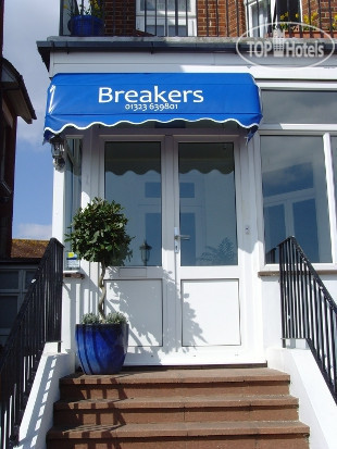 Hotel photo Breakers Guest House 4*
