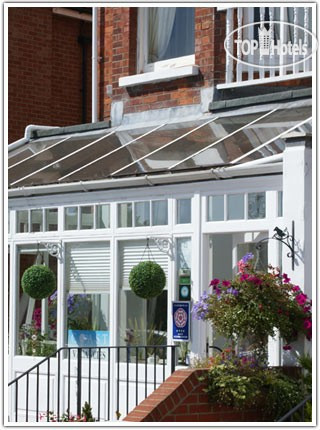 Hotelier's photos Coast Guest House 4*