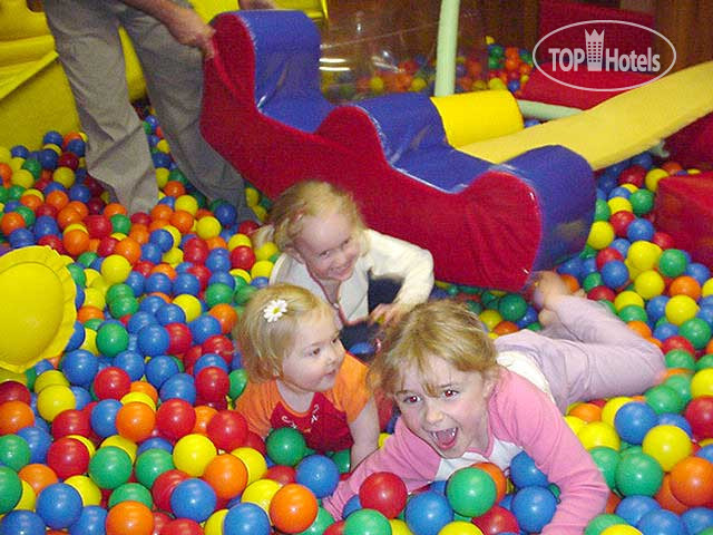 Новые добавленные фото туристов Sparkles Family and Celebration Theme Hotel 4*