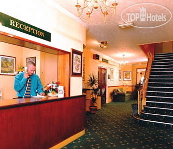 New photos from tourists Russell Court 4*
