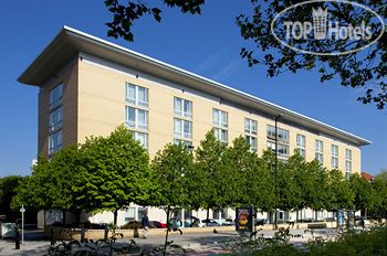 Hotelier's photos Hilton Garden Inn Bristol City Centre 4*