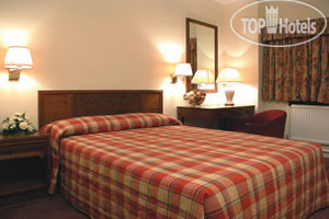 New photos from tourists Britannia Newcastle Airport 3*