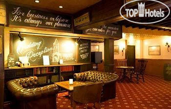 Hotelier's photos Bear Hotel Havant 3*