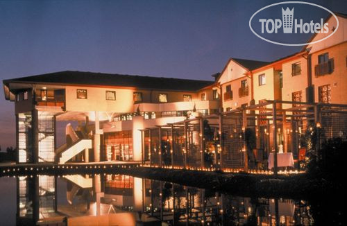 Hotelier's photos Crowne Plaza Resort Colchester Five Lakes 4*