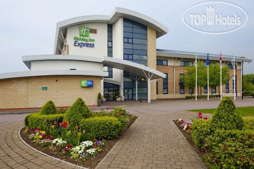 Hotel photo Holiday Inn Express Northampton M1, Jct.15 3*