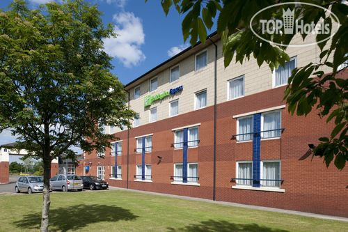 Hotelier's photos Holiday Inn Express Burton Upon Trent 3*