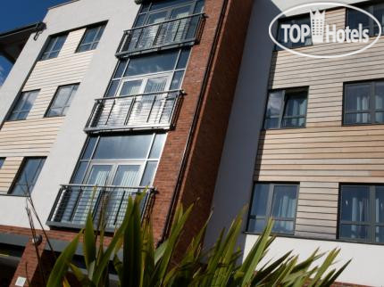 New photos from tourists Roomzzz Leeds Headingley 4*