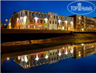 Hotelier's photos Ramada Encore Ipswich 3*