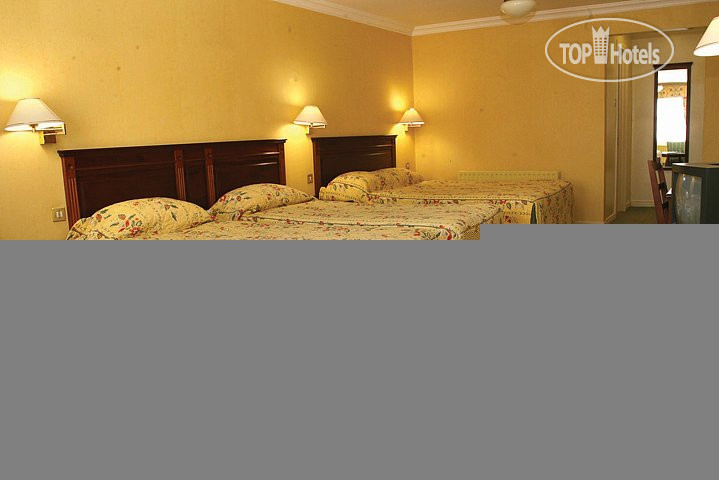 New photos from tourists London Derry Arms Hotel 3*