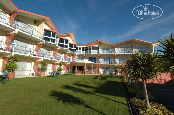 Фото Picton Beachcomber Inn