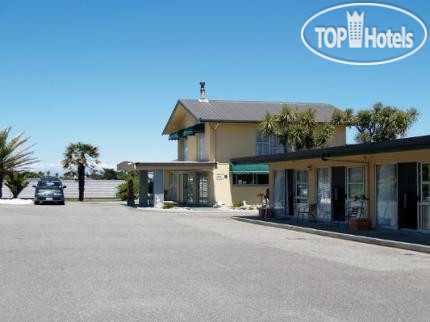 Hotel photo Charles Court Motel 3*