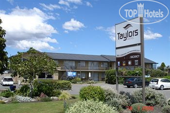 New photos from tourists Taylors Motel 4*
