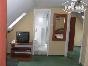 New photos from tourists Udvarhaz 3*