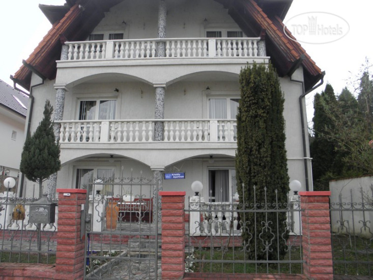 Photos Kristaly Apartman