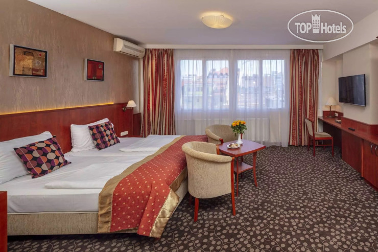 Hotel photo Charles 3*