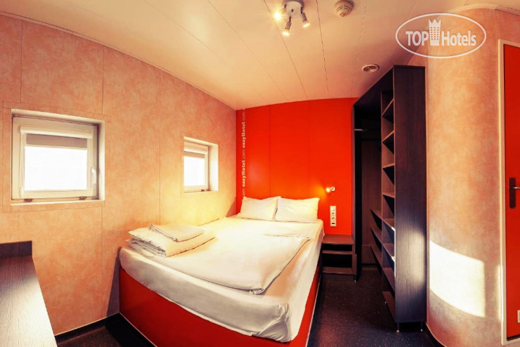 Photos EasyHotel Budapest Oktogon
