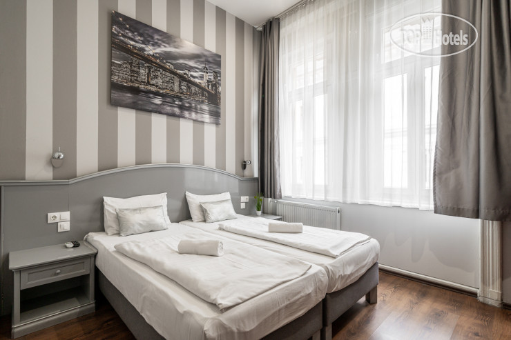 Hotelier's photos Full Moon Design Hostel Budapest