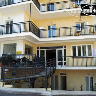 Haris Apartments 3*