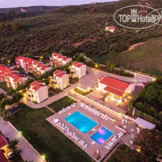 Photos Fournia Village