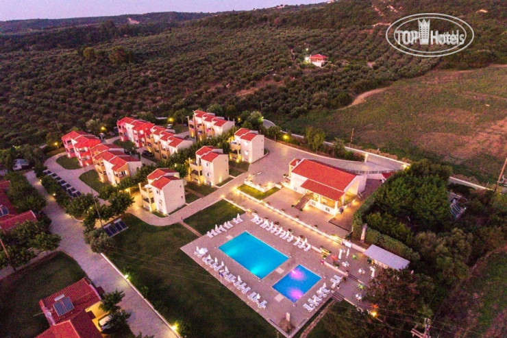 Photos Fournia Village