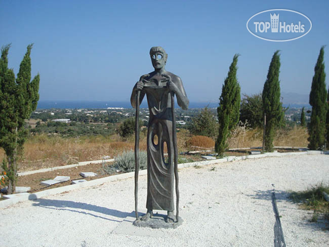 New photos from tourists Savvas Studios