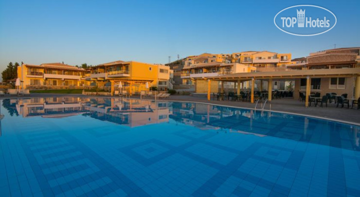 Hotelier's photos Grand Blue Beach Hotel 5*