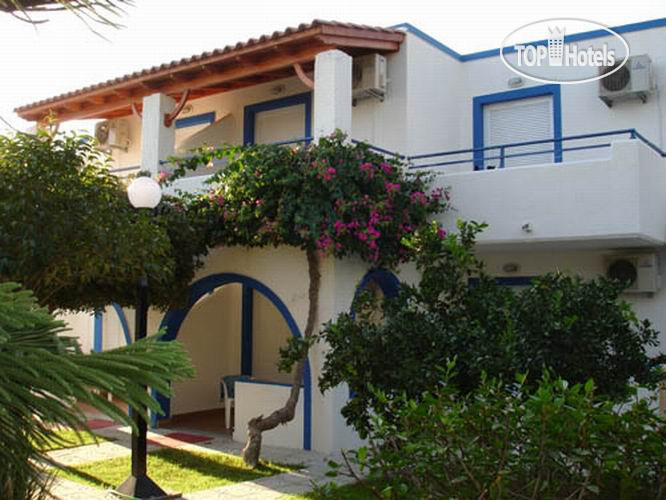 New photos from tourists Tigakis Star 3*