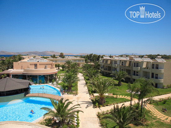 Hotelier's photos Sandy Beach 4*