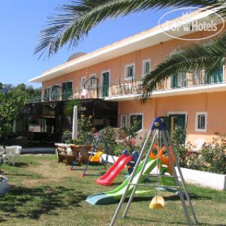 Фото Rose Garden Apartment Hotel