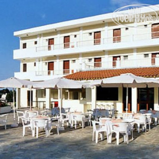 Photos Prassino Nissi