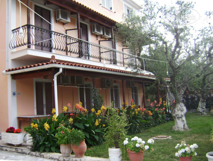 Hotel photo Roussa Studios 2*