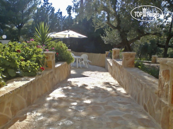 New photos from tourists Pouliezos Koklanis