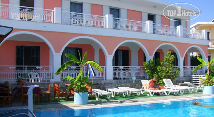Hotelier's photos Villa Krinas 2*