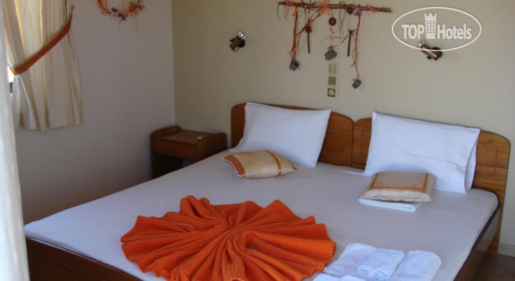 New photos from tourists Villa Kapnisi
