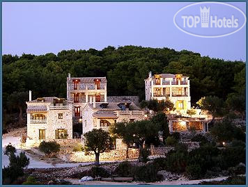 Hotel photo Revera Villas Stones Houses 4*