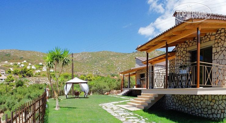 Hotelier's photos Limneon Villas 4*