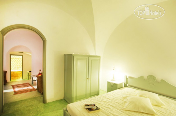 New photos from tourists Markezinis Suites