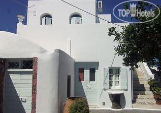 Hotelier's photos On an Island 2*