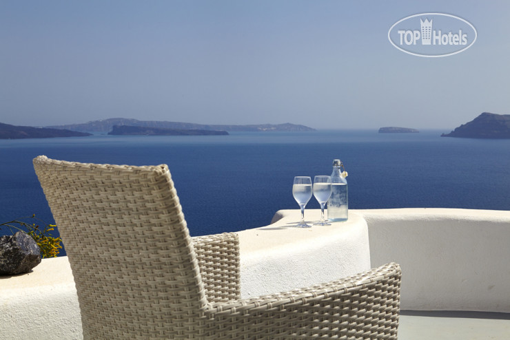 New photos from tourists Liakada Oia Suites