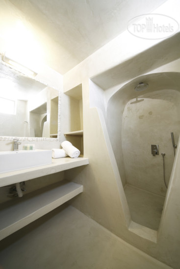New photos from tourists Chroma Suites