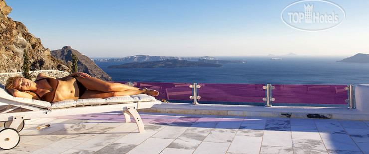 New photos from tourists CSky Hotel Santorini Luxury Journey