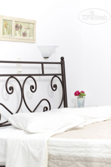 New photos from tourists Villa Flora 2*