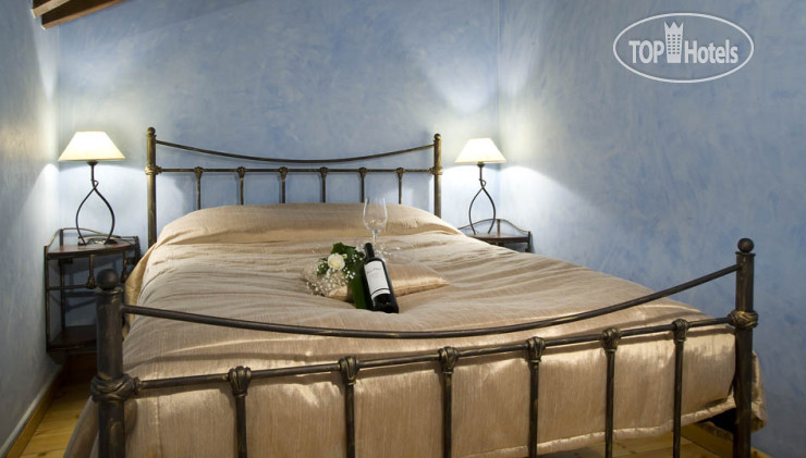 New photos from tourists Celena Maisonette