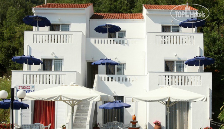 Hotelier's photos Blue View Studios 2*