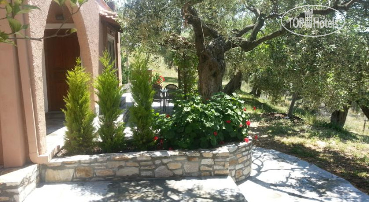 Hotelier's photos Giola Bungalows Sirines