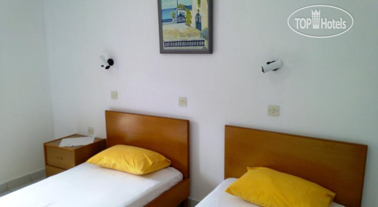 New photos from tourists Siropoulos
