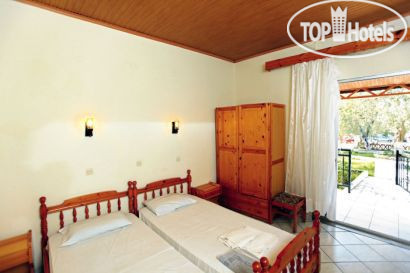 New photos from tourists Pachis Beach Hotel 2*