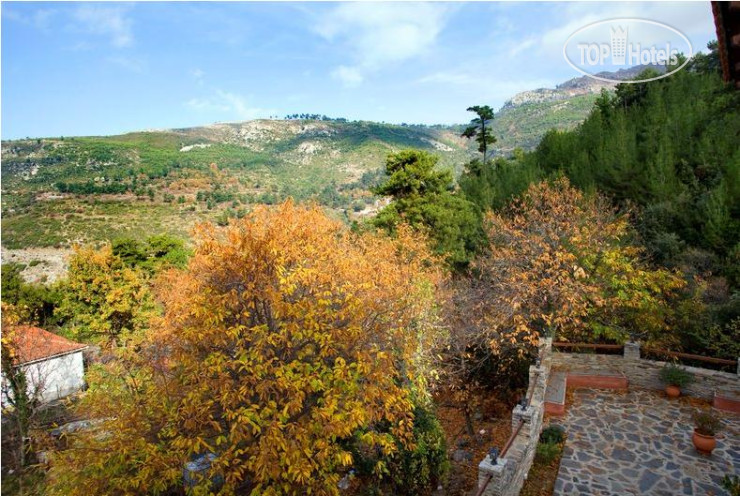 New photos from tourists La Casa Rossa