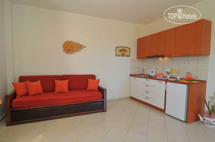 New photos from tourists Mary Ann APT